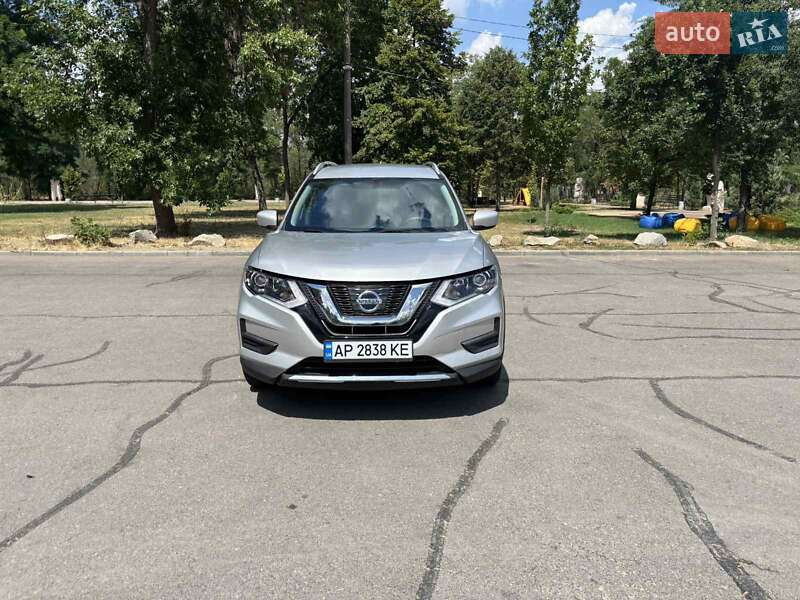 Nissan Rogue (2017)