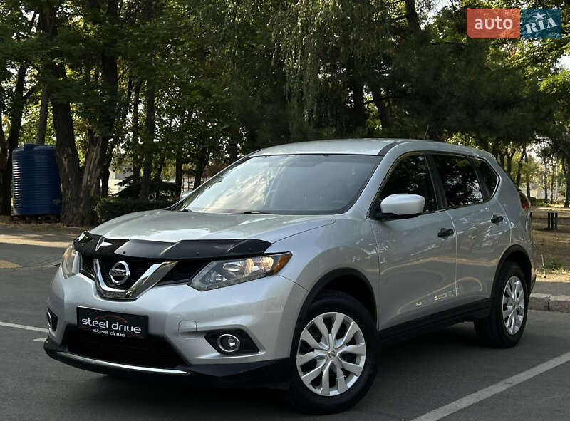 Nissan Rogue (2015)