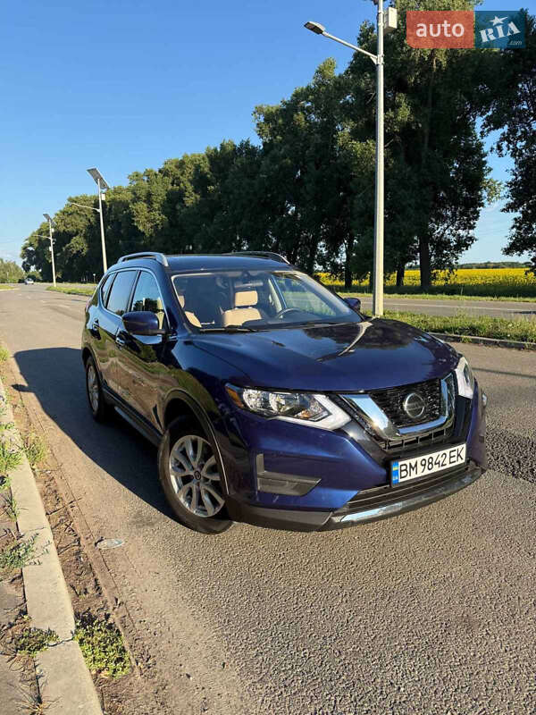 Nissan Rogue (2017)