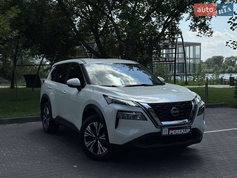 Nissan Rogue (2022)