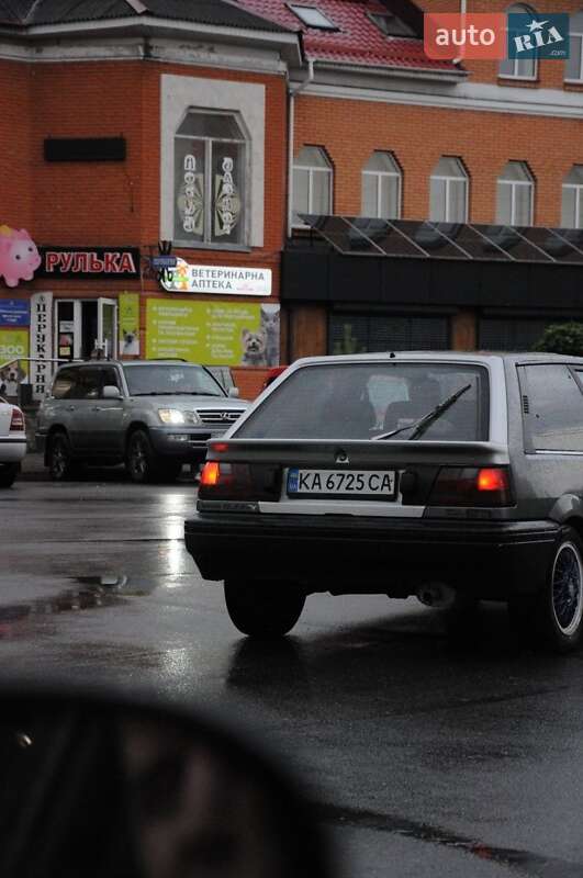 Nissan Sunny (1991)