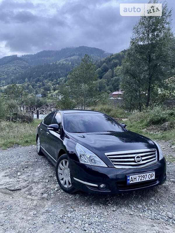 Nissan Teana (2010)