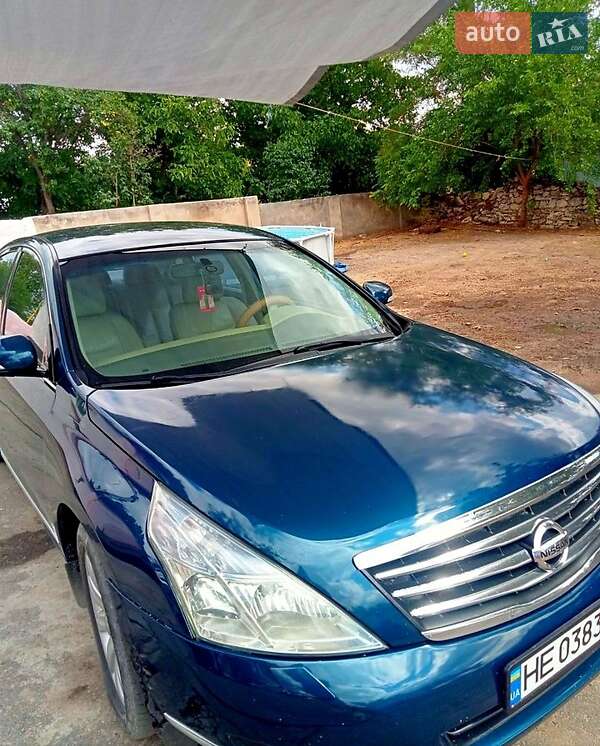 Nissan Teana (2011)
