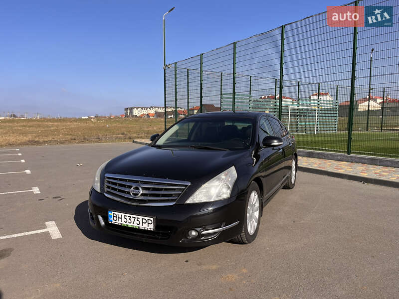Nissan Teana (2010)