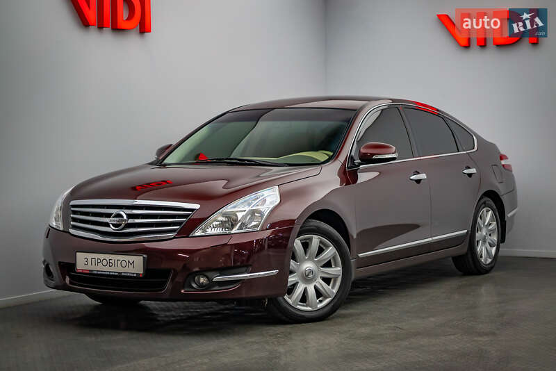 Nissan Teana (2010)
