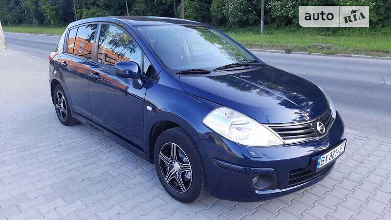 Nissan Tiida (2011)