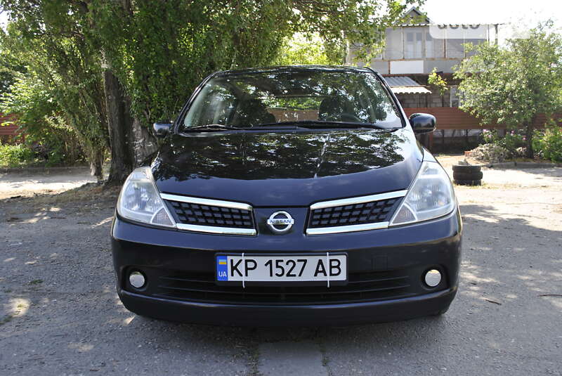 Nissan Tiida (2008)