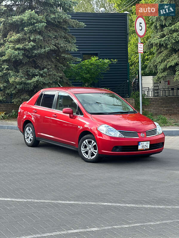 Nissan Tiida (2006)