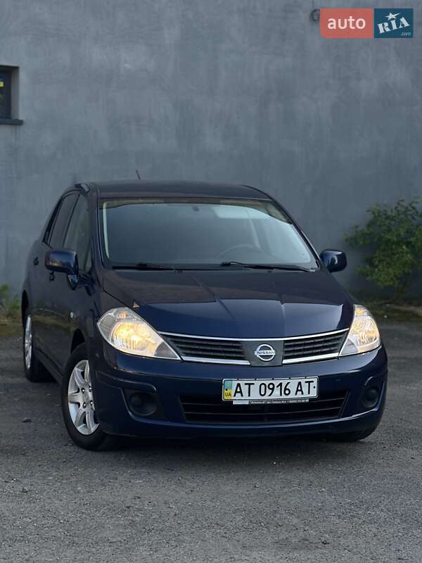 Nissan Tiida (2008)