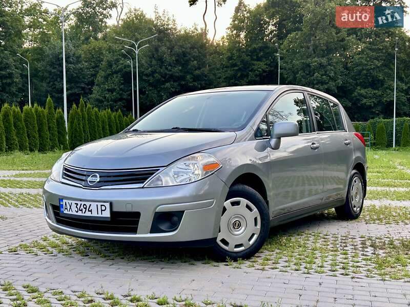 Nissan Tiida (2011)