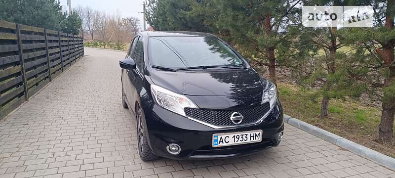 Nissan Versa note (2016)