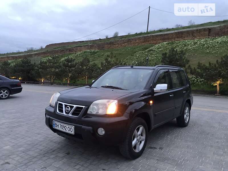 Nissan X-trail (2003)