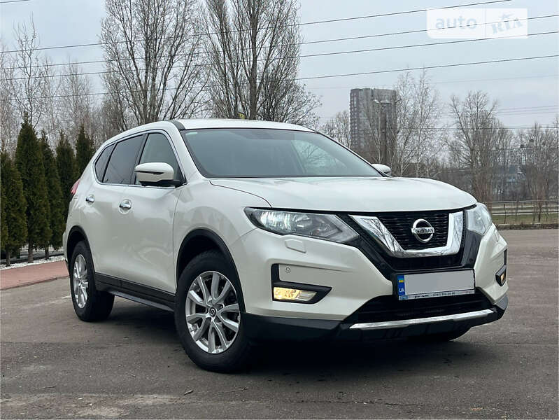 Nissan X-trail (2018)