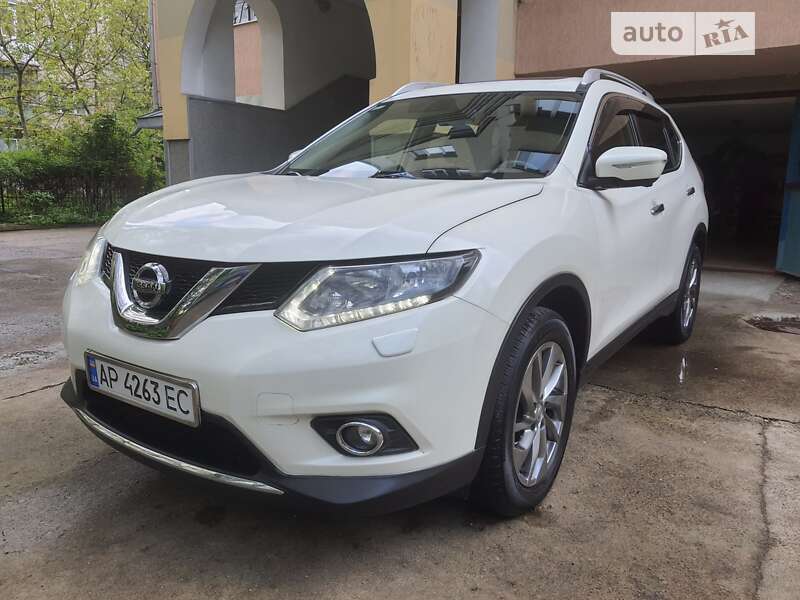 Nissan X-trail (2017)