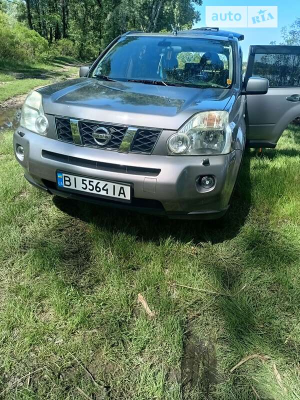 Nissan X-trail (2010)