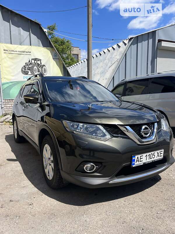 Nissan X-trail (2015)