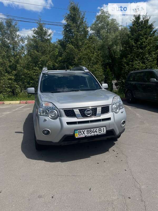 Nissan X-trail (2012)