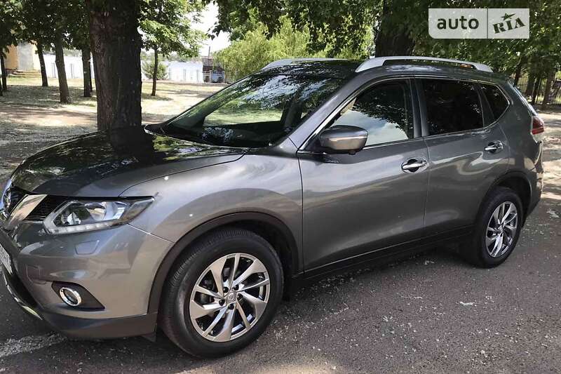 Nissan X-trail (2017)