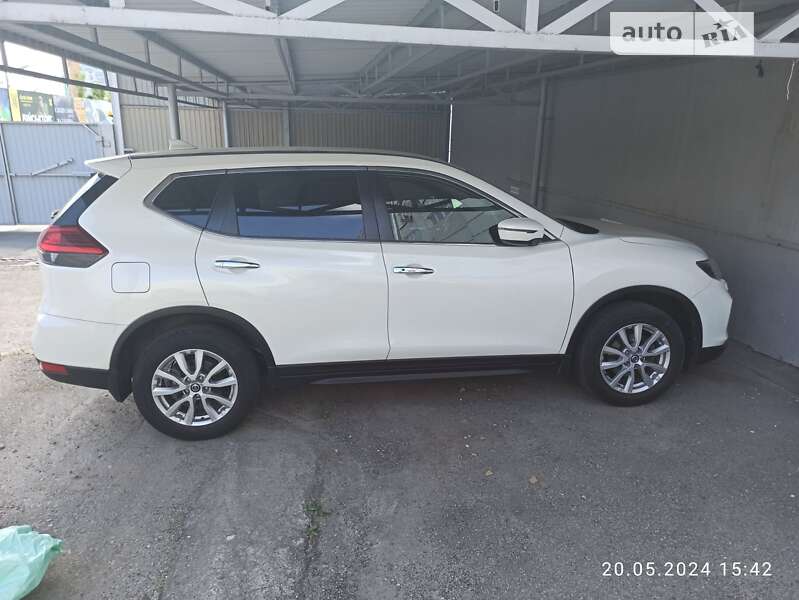 Nissan X-trail (2019)
