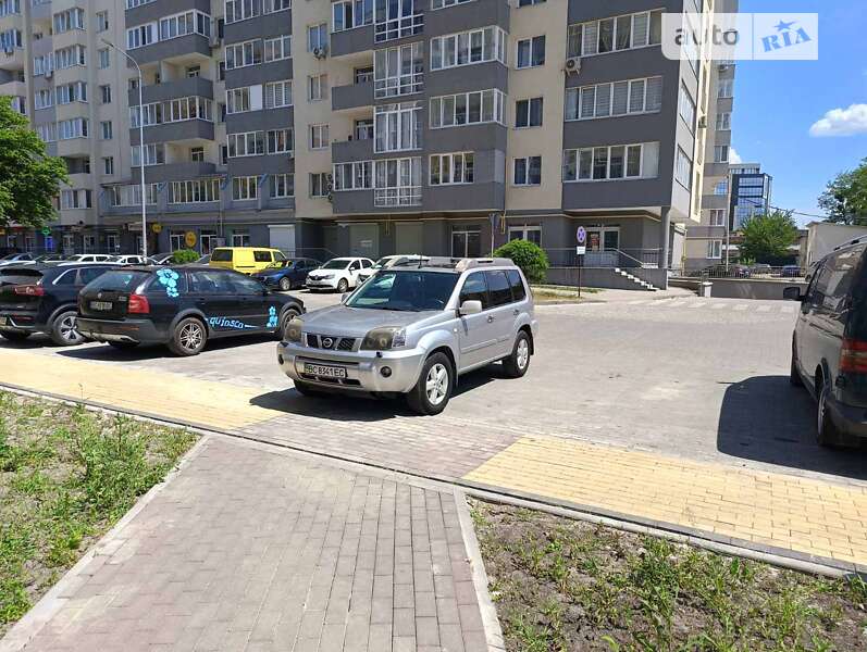 Nissan X-trail (2007)