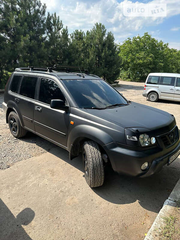 Nissan X-trail (2003)