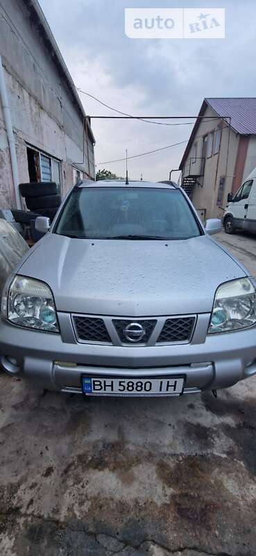 Nissan X-trail (2005)