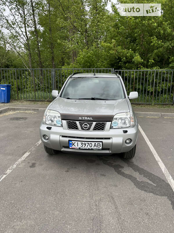 Nissan X-trail (2006)