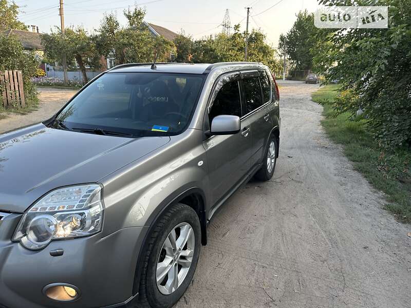Nissan X-trail (2011)