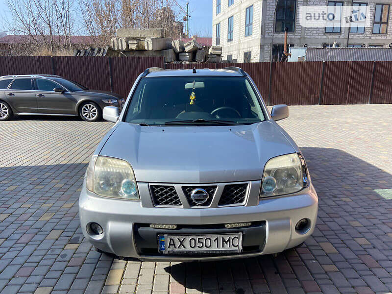 Nissan X-trail (2004)