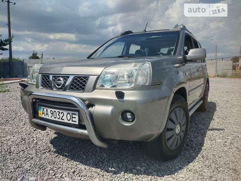 Nissan X-trail (2005)
