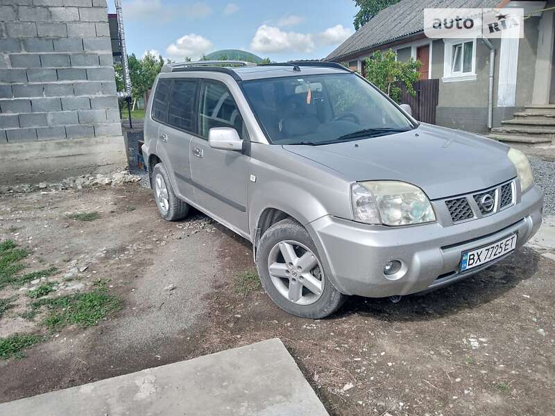 Nissan X-trail (2004)