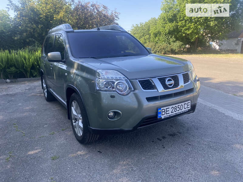 Nissan X-trail (2010)
