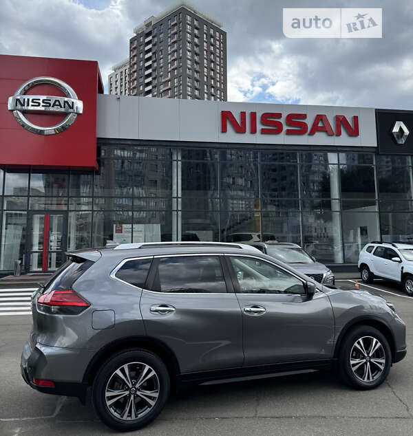 Nissan X-trail (2017)