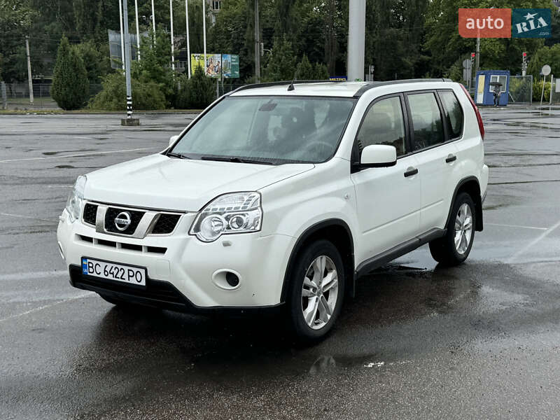 Nissan X-trail (2013)