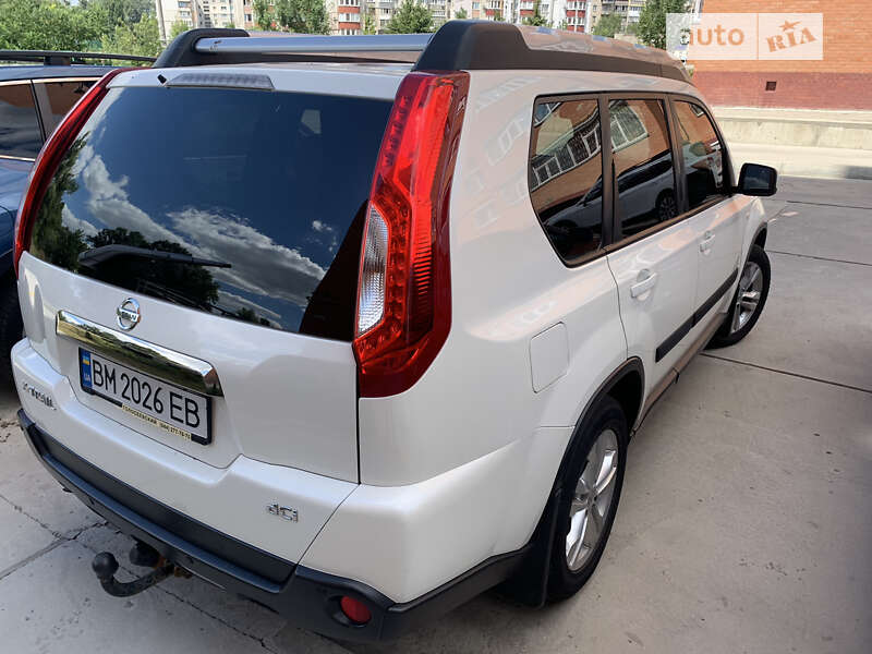 Nissan X-trail (2013)