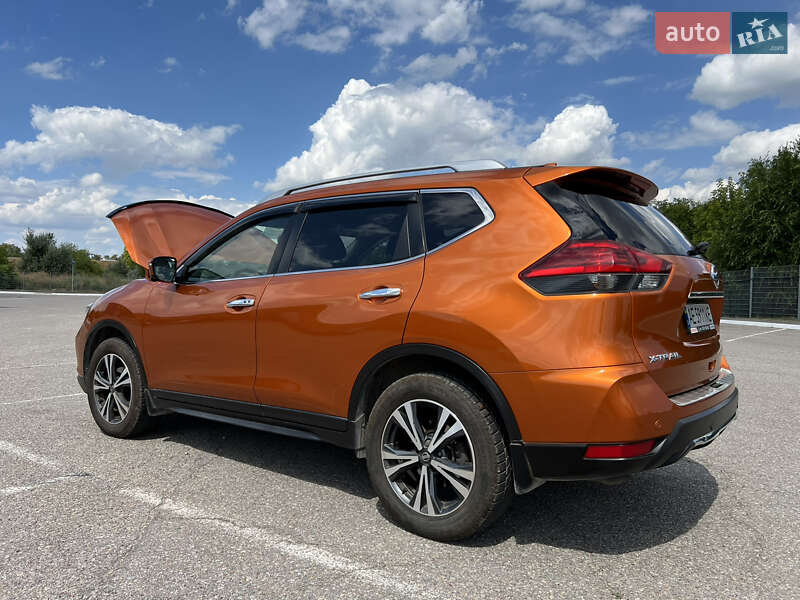 Nissan X-trail (2018)