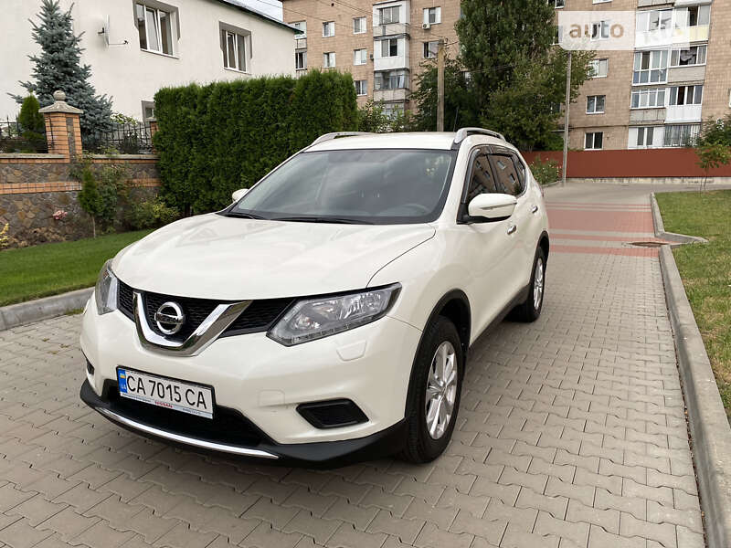 Nissan X-trail (2017)