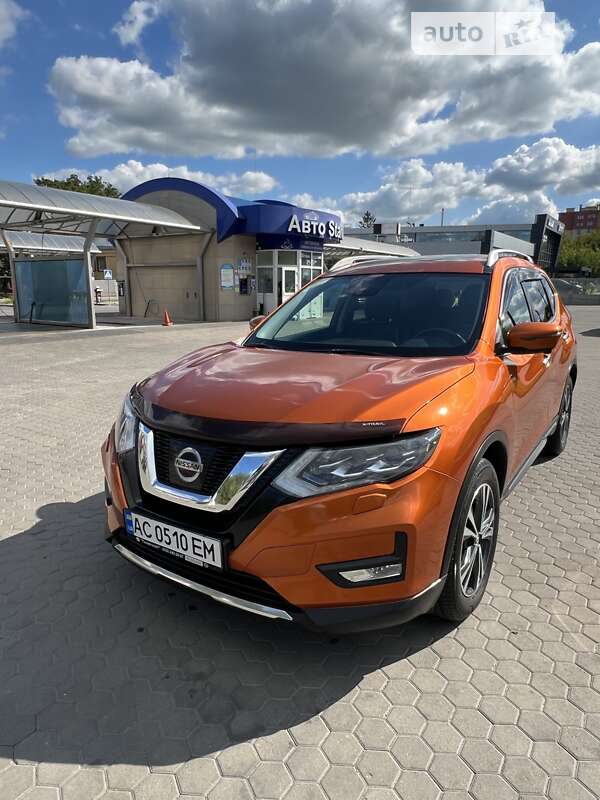 Nissan X-trail (2017)