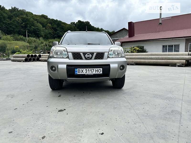 Nissan X-trail (2005)