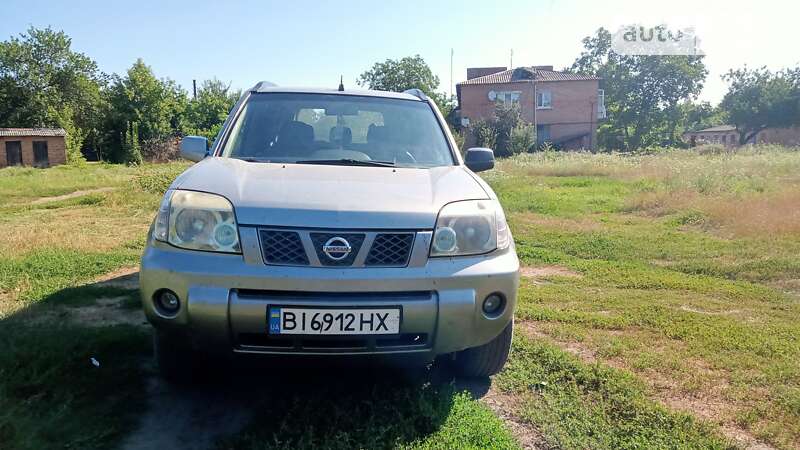 Nissan X-trail (2004)