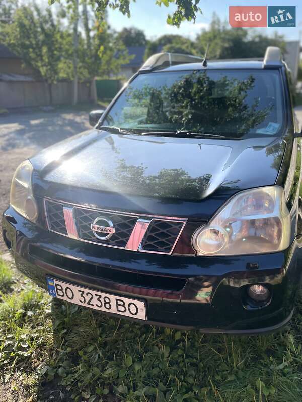 Nissan X-trail (2007)