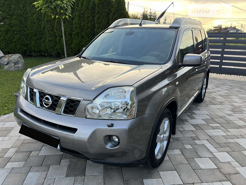 Nissan X-trail (2008)