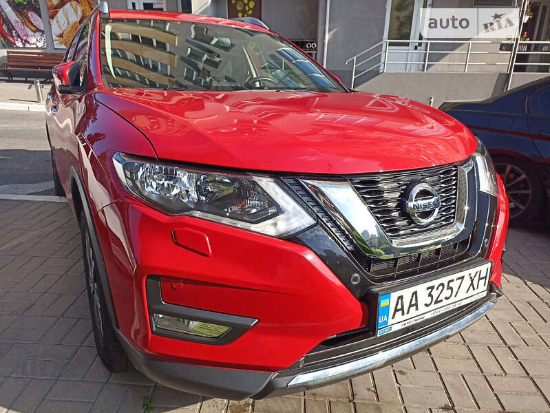Nissan X-trail (2018)
