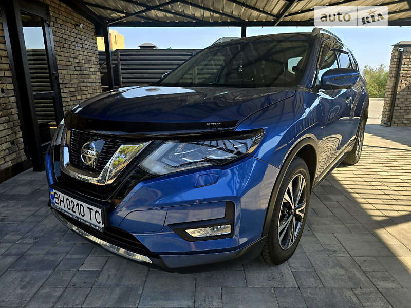 Nissan X-trail (2017)