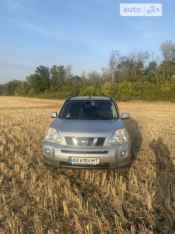 Nissan X-trail (2008)