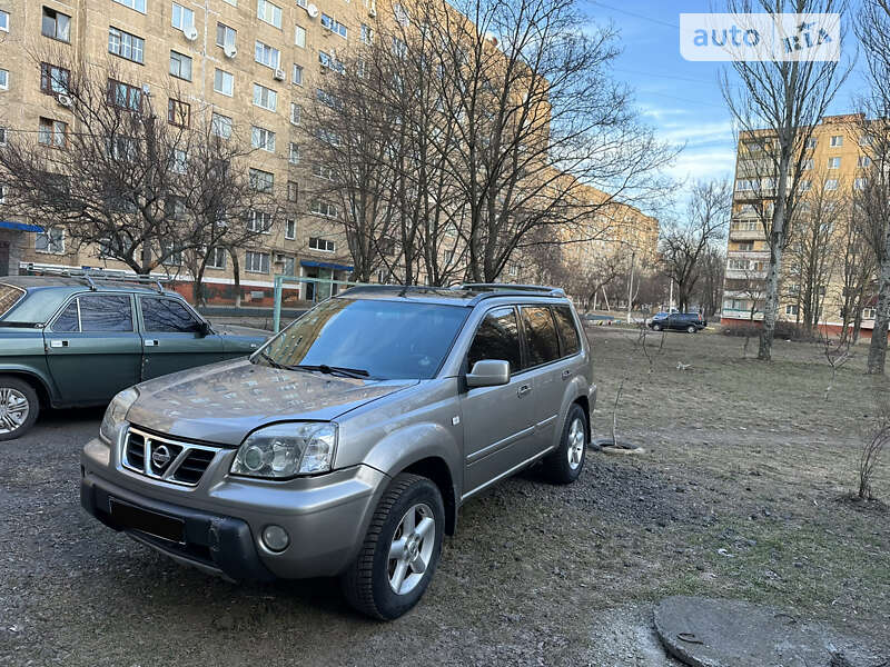 Nissan X-trail (2002)