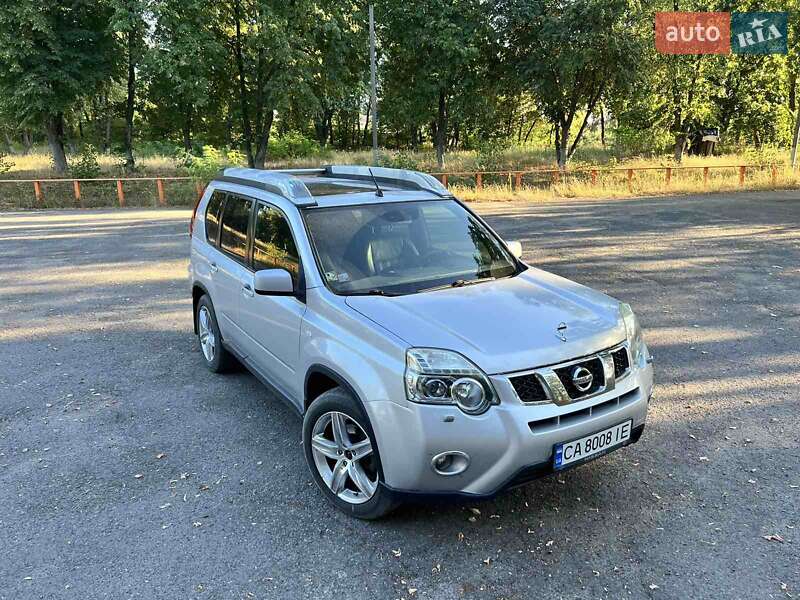 Nissan X-trail (2011)