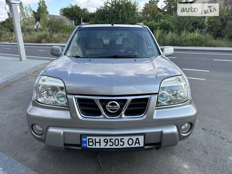 Nissan X-trail (2003)