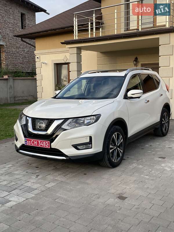Nissan X-trail (2018)