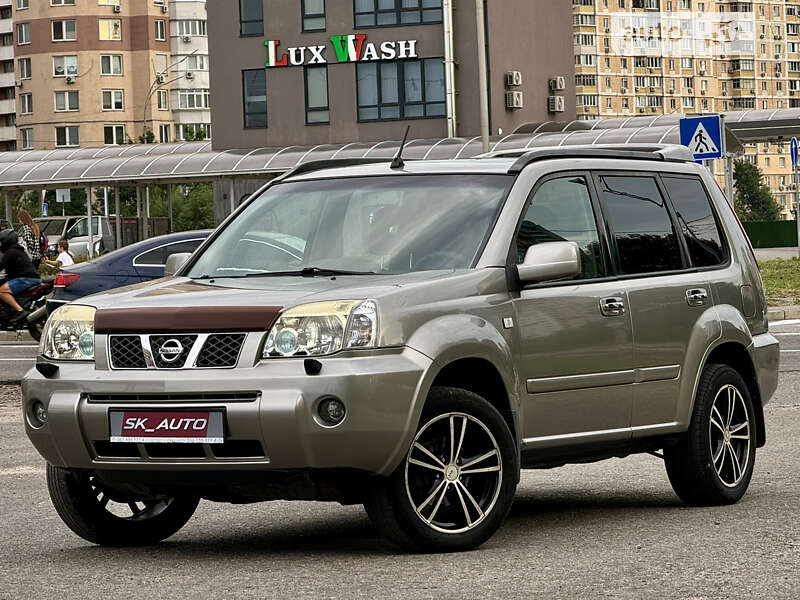 Nissan X-trail (2005)